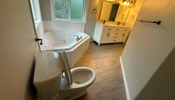 Customer contacting Turning On Services to start a renovation project
